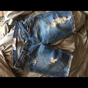 Hollister Capri pants brand new!